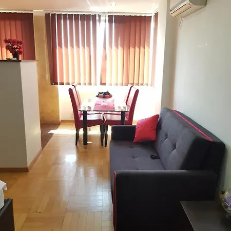 Studio Monza-gomoiu Bukareszt
